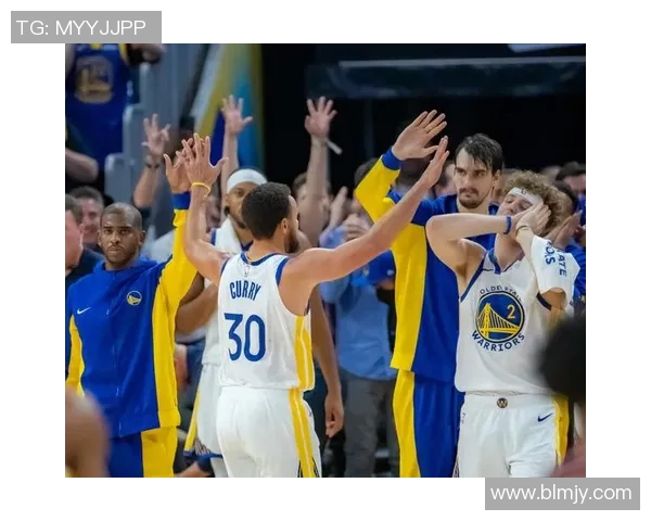 勇士与开拓者激战四月十九日NBA季后赛精彩回顾与分析